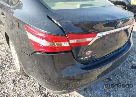2015 Toyota Avalon Xle z USA, uszkodzony, nr VIN 4T1BK1EB8FU173913